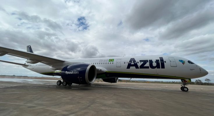Azul faz voo inaugural do A350 de SP para Orlando