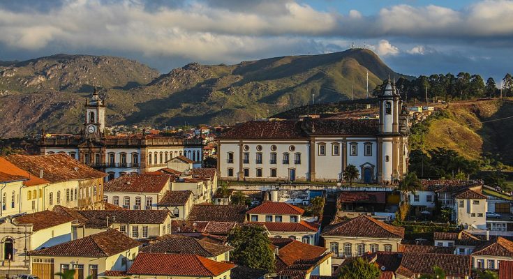 Descubra as cidades que são patrimônio histórico brasileiro. No roteiro, as cidades de Paraty, Petrópolis, Olinda, Salvador e Ouro Preto